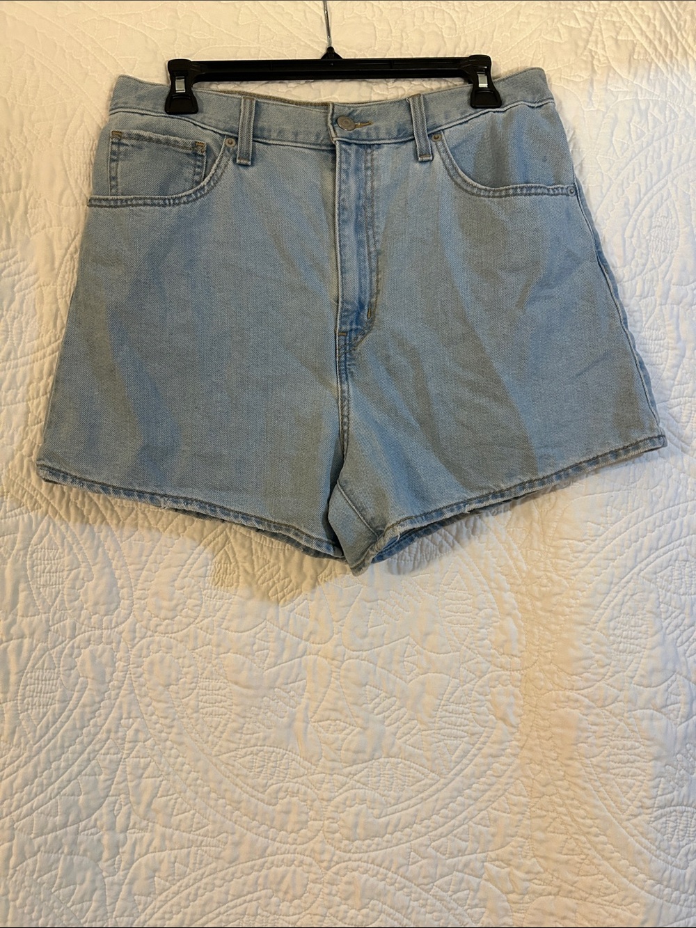 Levi's Light Blue High-Rise Denim Shorts - Women's
